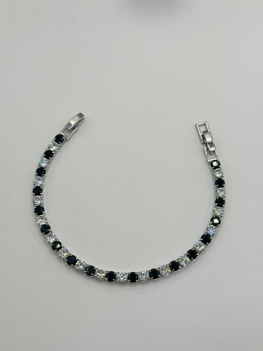 Pulsera blanco y negro billante