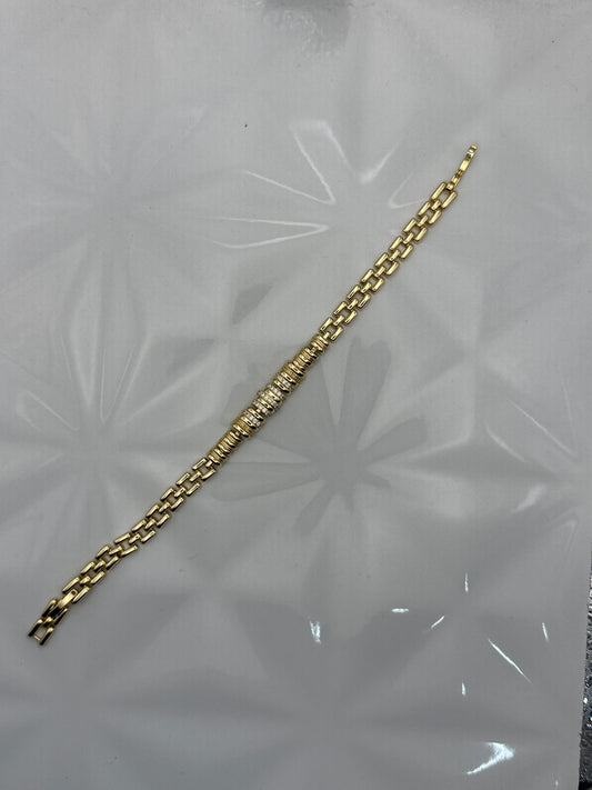 Pulsera Tipo Reloj con Centro de Medio Aros y Pavé