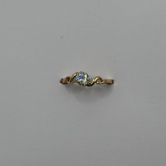 anillo entrelazado