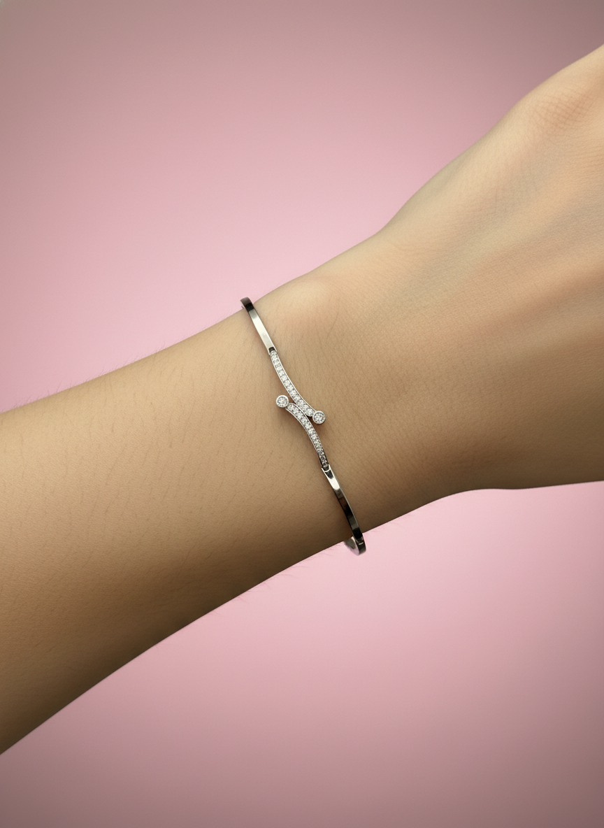 pulsera de barra diagonal con zirconias