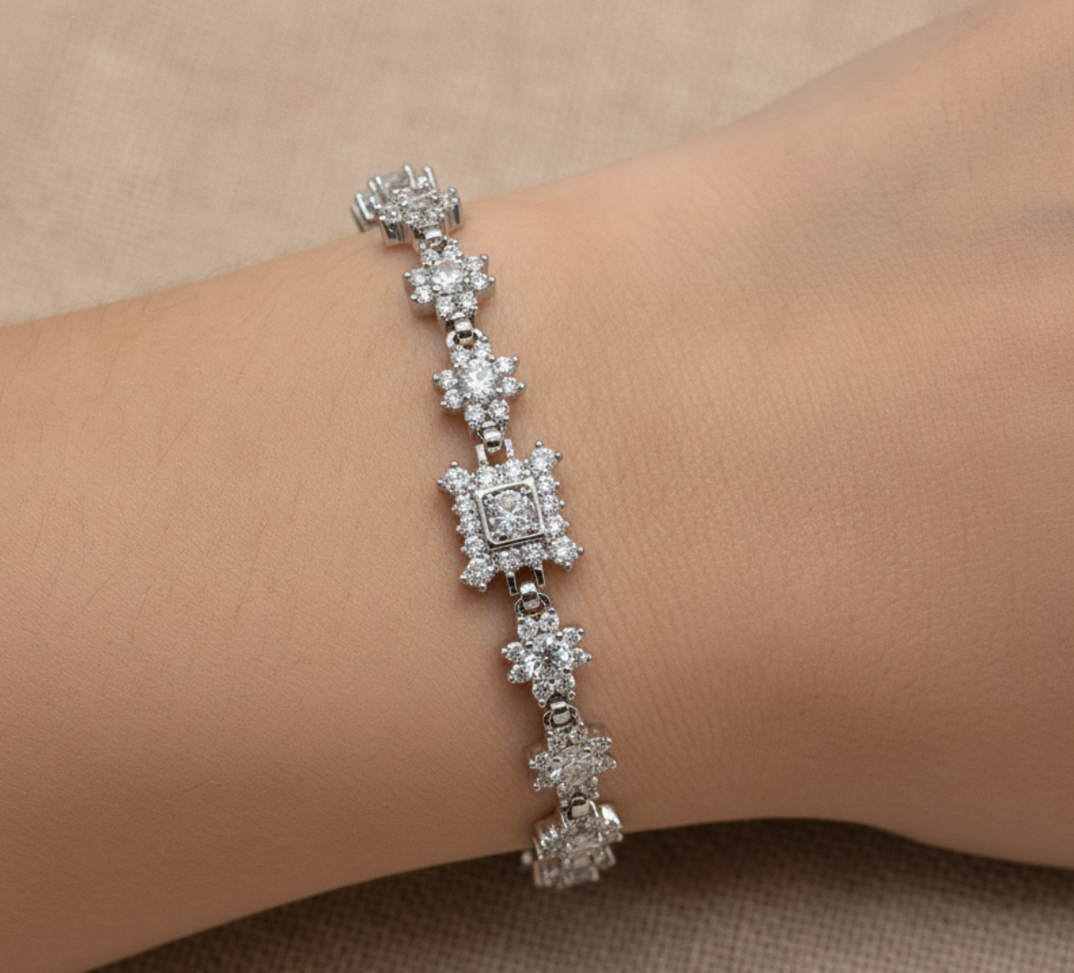 PULSERA FLORAL PLATA