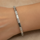 Pulsera lineal minimialista