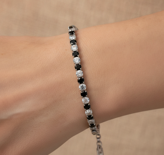 Pulsera blanco y negro billante