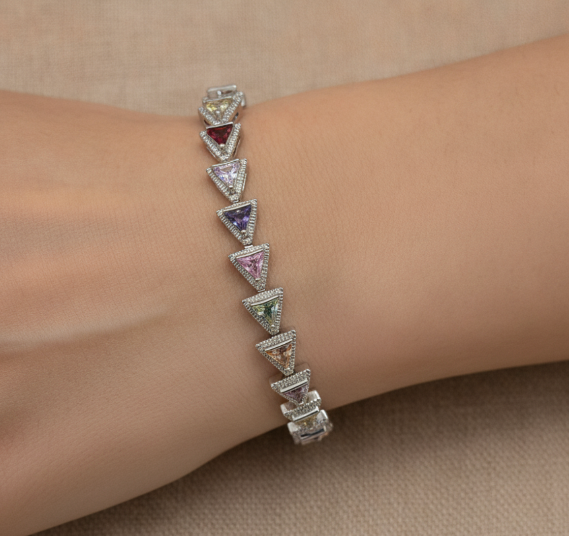 PULSERA TRANGULOS MULTICOLOR
