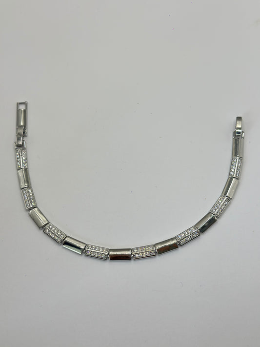 Pulsera lineal minimialista