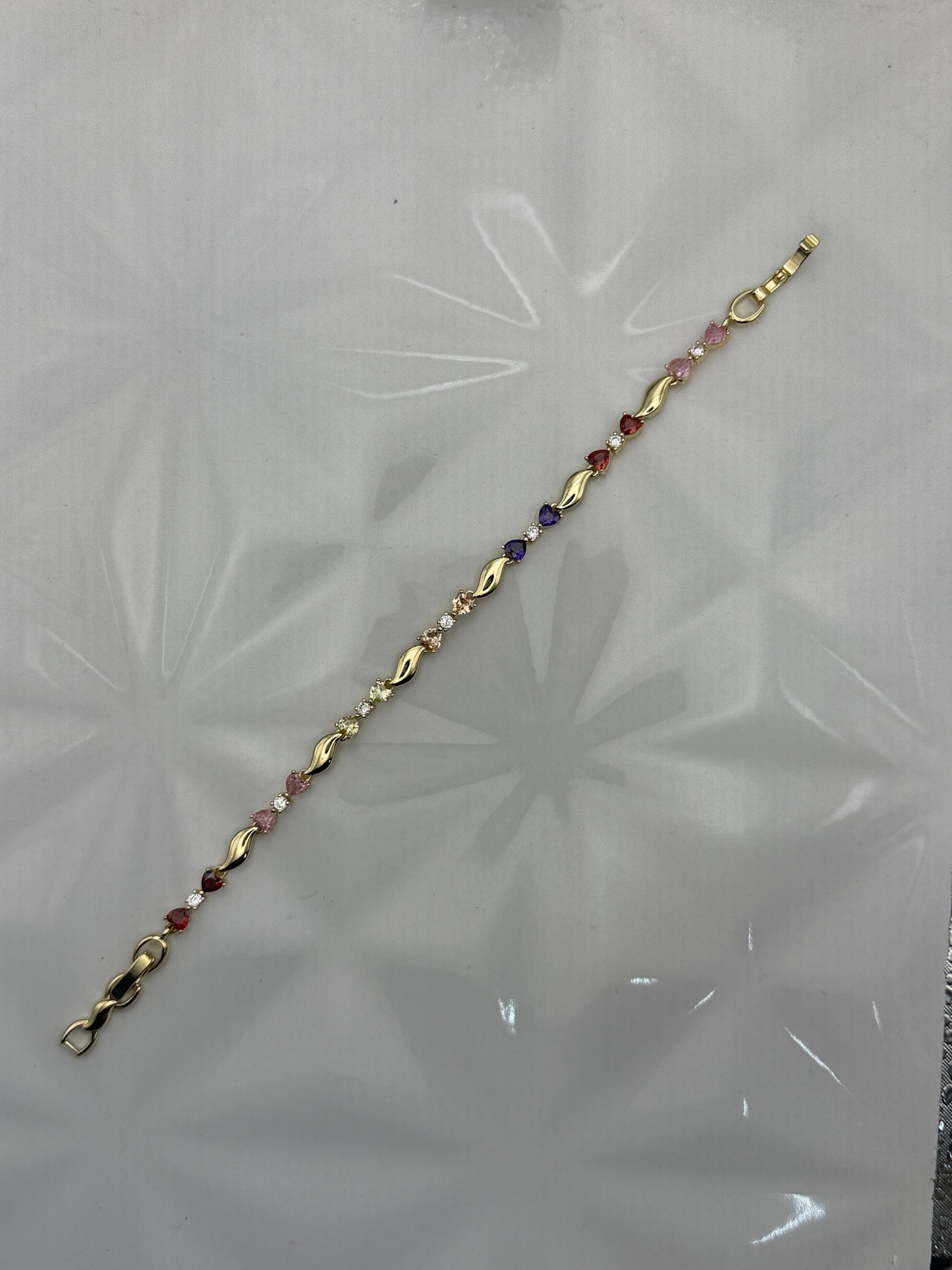 Pulsera de Corazones y Zircones Multicolor con Olas