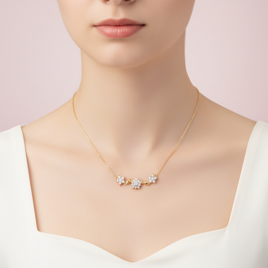 collar de tres flores con zirconias