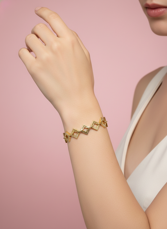 pulsera de eslabones cuadrados calados con zirconias