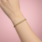 Pulsera Tipo Reloj con Centro de Medio Aros y Pavé