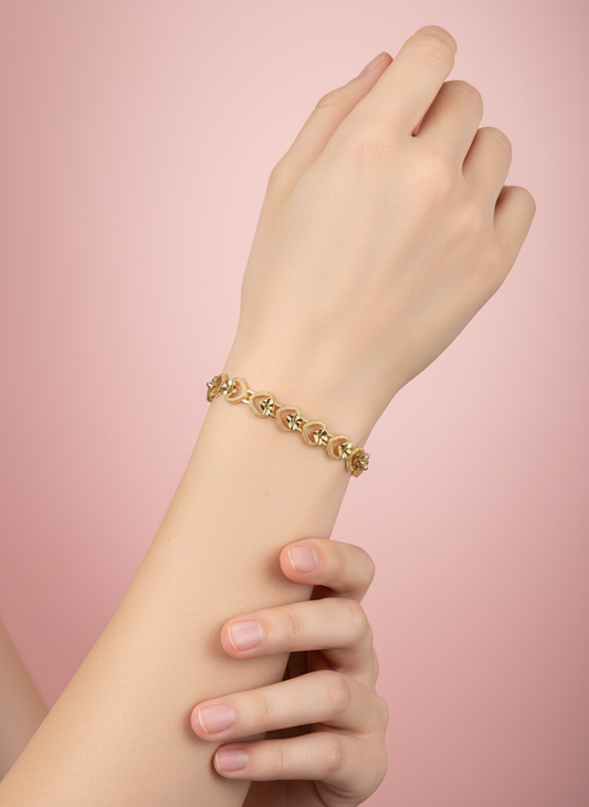 Pulsera de Corazones Calados con Corte Diamante
